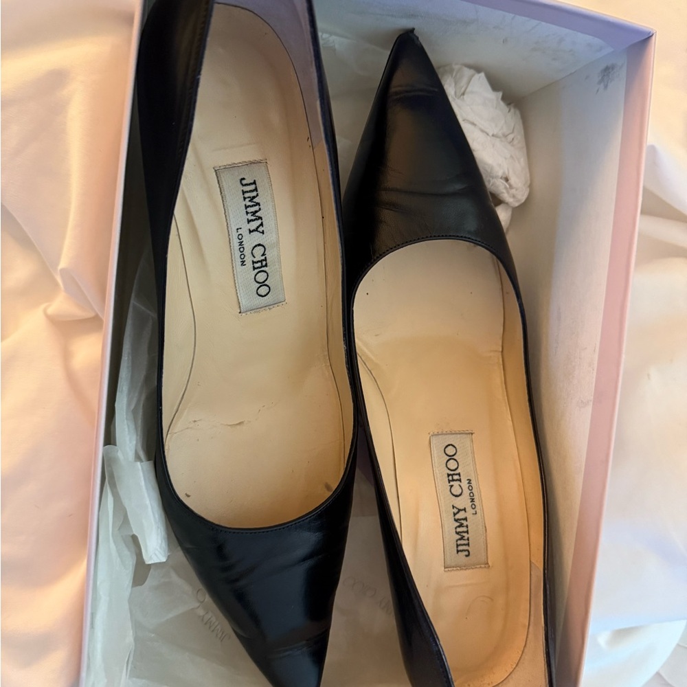 Gently Used Jimmy Choo Elegant Black Leather Pumps. 7.5.